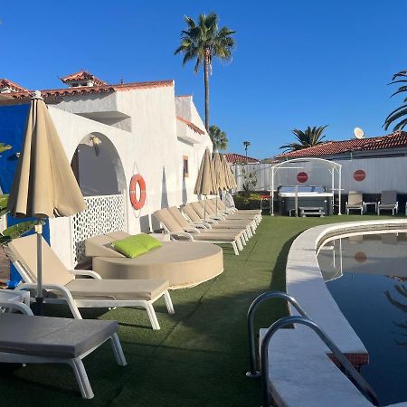 Rainbow Golf Bungalows, Gay Men-Only Resort Маспаломас Екстериор снимка