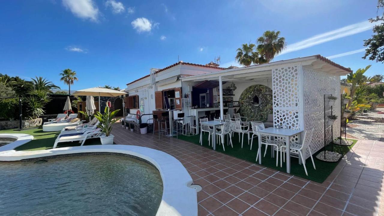 Rainbow Golf Bungalows, Gay Men-Only Resort Маспаломас Екстериор снимка