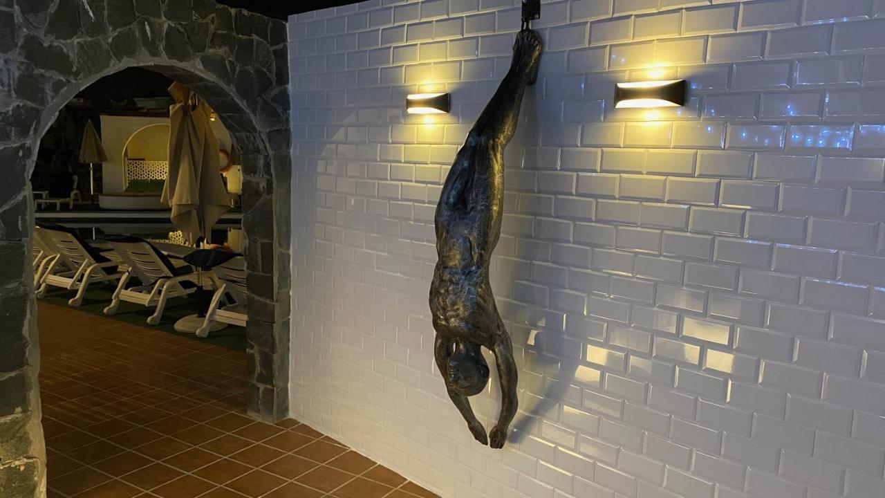 Rainbow Golf Bungalows, Gay Men-Only Resort Маспаломас Екстериор снимка