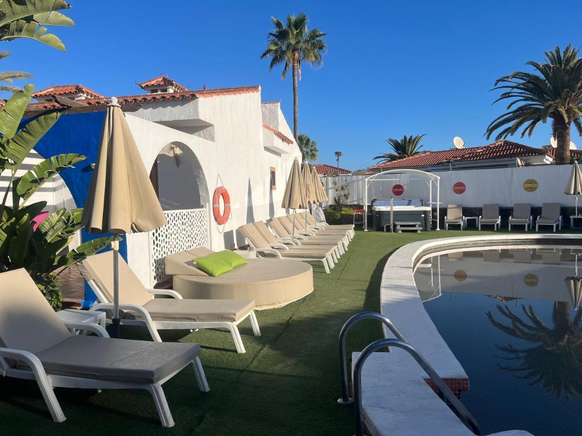 Rainbow Golf Bungalows, Gay Men-Only Resort Маспаломас Екстериор снимка