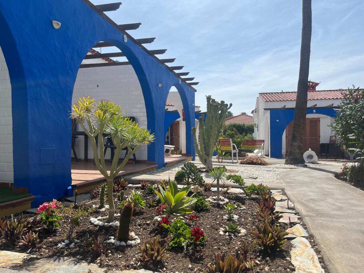 Rainbow Golf Bungalows, Gay Men-Only Resort Маспаломас Екстериор снимка